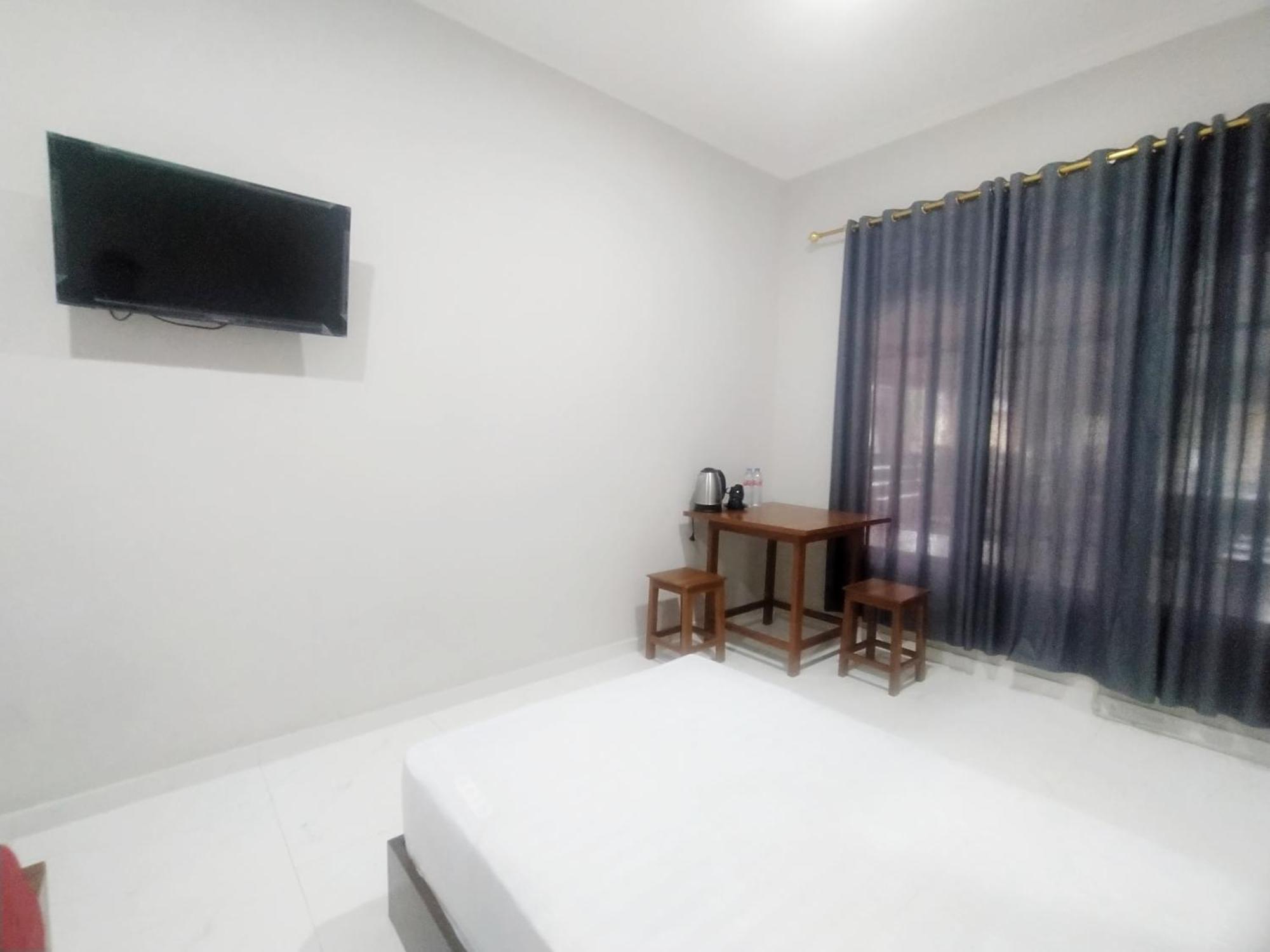 Reddoorz Syariah Near Stasiun Purwokerto Hotel Exterior photo