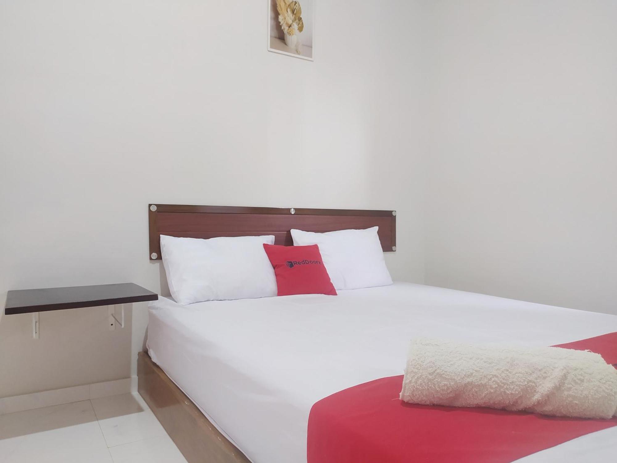 Reddoorz Syariah Near Stasiun Purwokerto Hotel Exterior photo